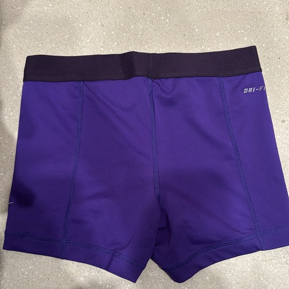 Purple Nike pros - Picture 2 of 2
